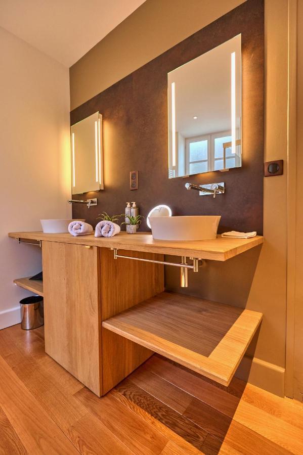Appartement Montagnon - Les Suites Du Palais - Classe 4 Etoiles, Parking Prive, Vue Cathedrale, 3 Chambres, Primo C0Nciergerie Nevers Exterior foto